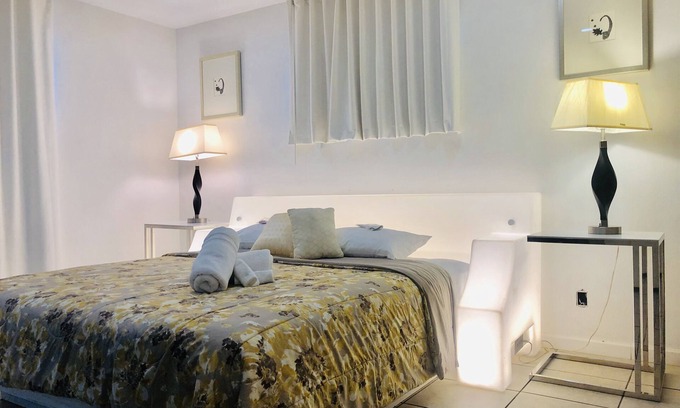 Beverly Green House | 4BRHouse,LasVegas,Strip,LVCC,pet-friendly,Sale,BestSpot,september,love,wifi