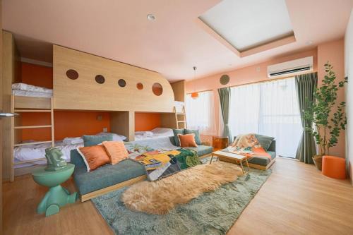 Shibadaimon Apartment | 4K Cinema Duplex, 8 Guests, 4 min