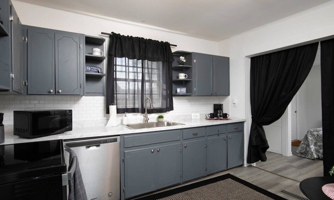 Birmingham House | 4th St Little Blue in Bham