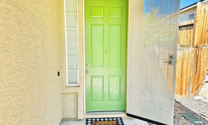 Northwest Reno House | 4TVs/6Beds/Pet OK/Sleeps 10