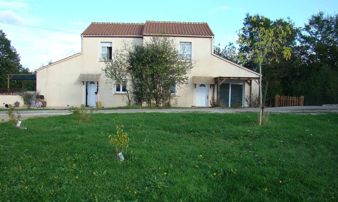 Salviac House | 5/7 person house with heated pool between Sarlat and Cahors