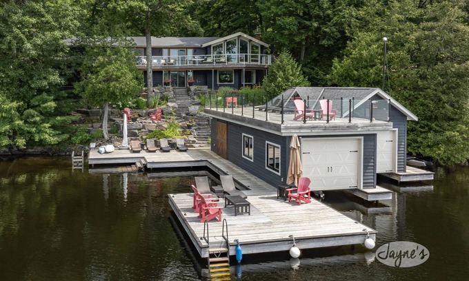 Bala Cottage | 5 bed 3 bath cottage on Lake Muskoka, SW Exposure, Sunsets!