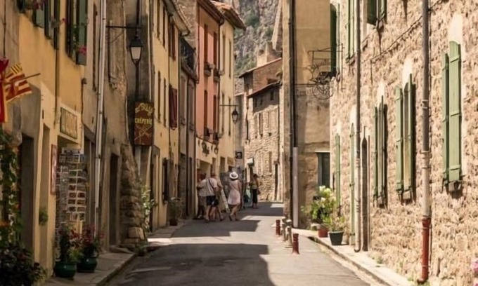 Villefranche-de-Conflent House | 5 bedroom house in beautiful UNESCO walled village in the Pyrenees
