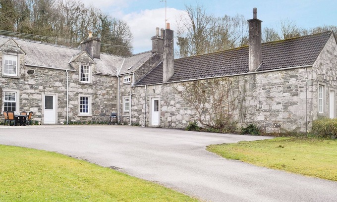 Gatehouse-of-Fleet Cottage | 5 bedroom accommodation in Gatehouse of Fleet