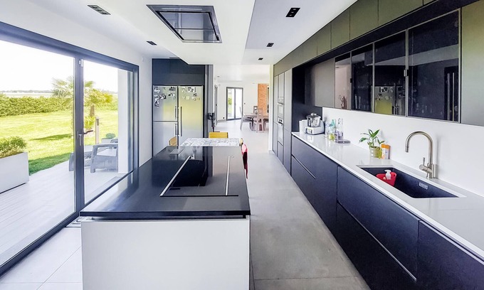 Pierre-Levee House | 5 bedroom accommodation in Pierre-Levée