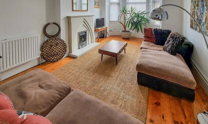 Anfield Cottage | 5 bedroom accommodation in Anfield, near Liverpool