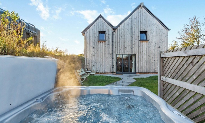 Caersws Cottage | 5 bedroom accommodation in Newtown