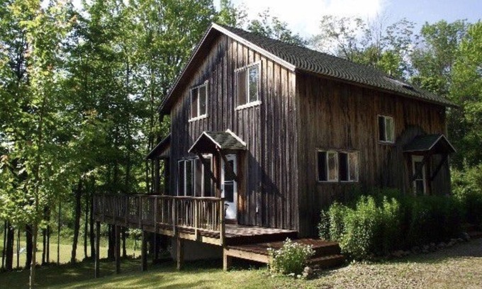 Chautauqua Cabin | 5 Bedroom Cozy Cabin Nestled in the Woods with Pond 1 mile from CHQ Institution