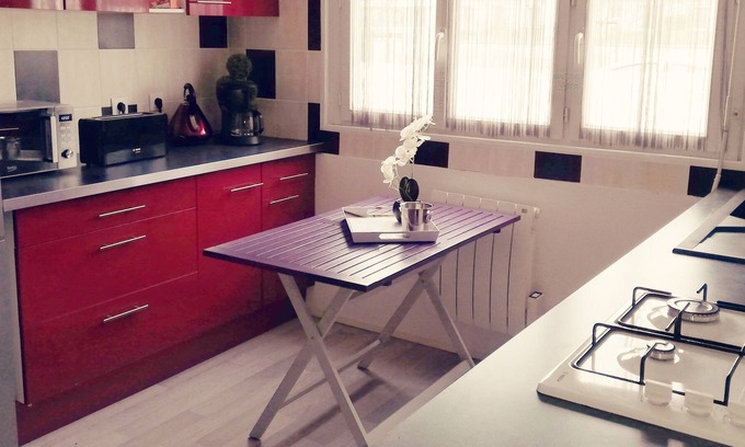 Viennay House | 5 bedroom house