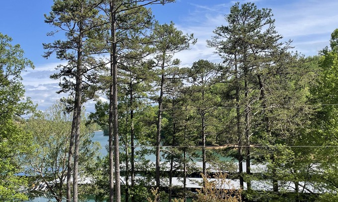 La Follette House | 5 Bedroom Norris Lake Home with Covered Boat Slip at Sugar Hollow Marina