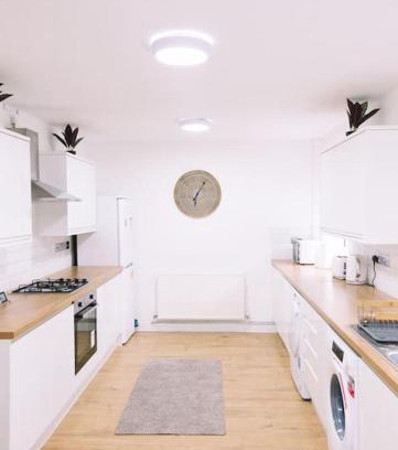 Cray Valley West House | 5 bedroom property