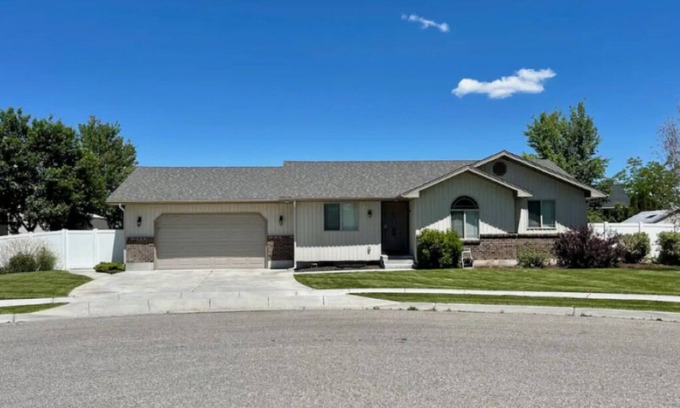 Idaho Falls House | 5 Bedroom Residential Home, Great Location in Idaho Falls