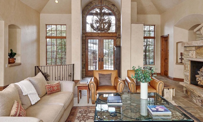 Snowmass Village Ski Chalet | 5 Bedroom Spacious and Private Pines Home