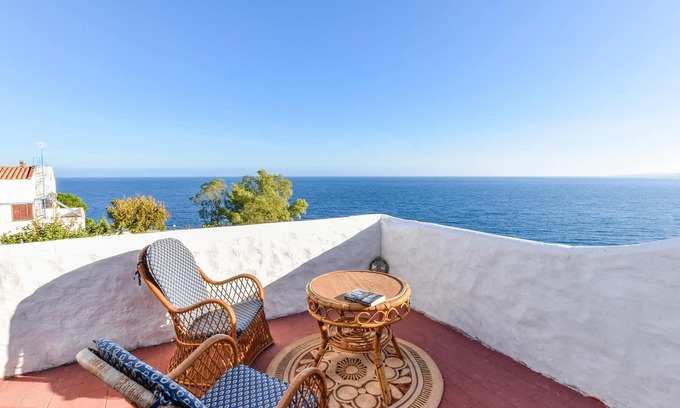 Santa Maria del Mare Torrazzo House | 5 bedroom stunning home in Stalettì