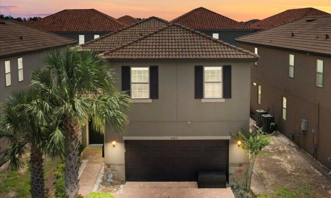 Loughman House | 5 Bedrooms/4 Bathrooms/Solterra (5489MO)