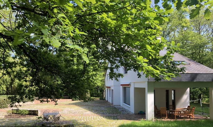Coignieres House | 5 Bedrooms, Absolute calm 35 km from Paris