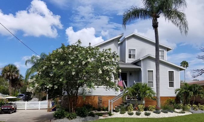 Ozona House | 5 beds Modern Waterfront Single Family Home-Sleeps 9- POOL, Fireplace