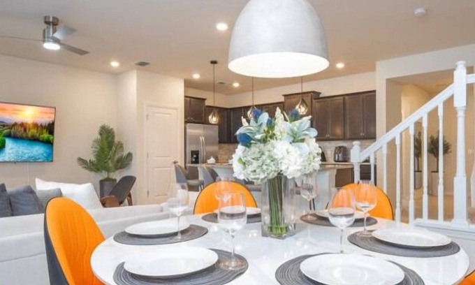 Tuscan Hills House | 5 BR, 4.5 BA Villa | Sleeps 12!