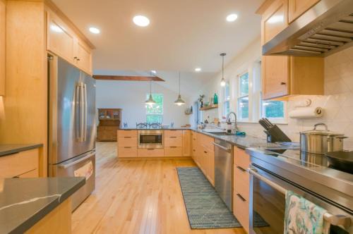 East Sandwich House | 5 Captain Towne Road East Sandwich - NewShell at Cape Cod
