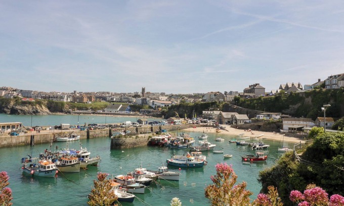 Newquay Cottage | 5 Fistral Waves
