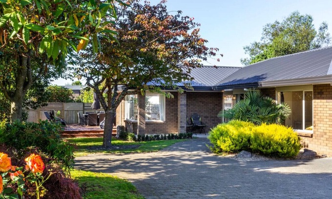 Nukuhau House | 5 Humphrey Street, Taupo