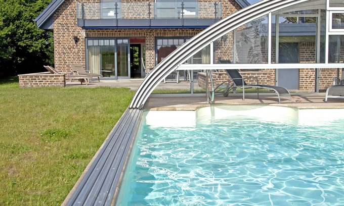 Boltenhagen Villa | 5* Luxury pool villa, very quiet location, free WLAN, heated pool, 3000 sqm