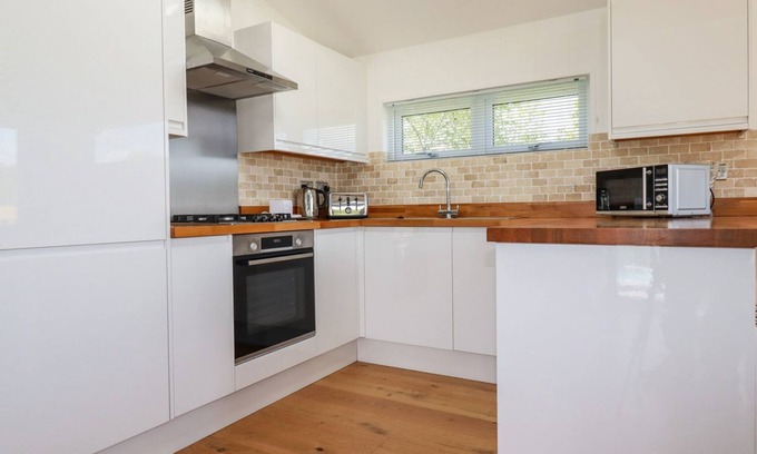 Dobwalls Cottage | 5 Meadow Retreat