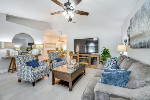 Lindfields House | 5 Mi to Disney World Spacious Kissimmee Home!