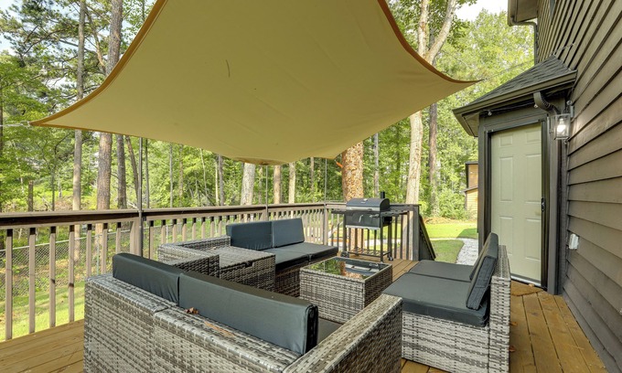 Lithonia House | 5 Mi to Stone Mountain: Family Home