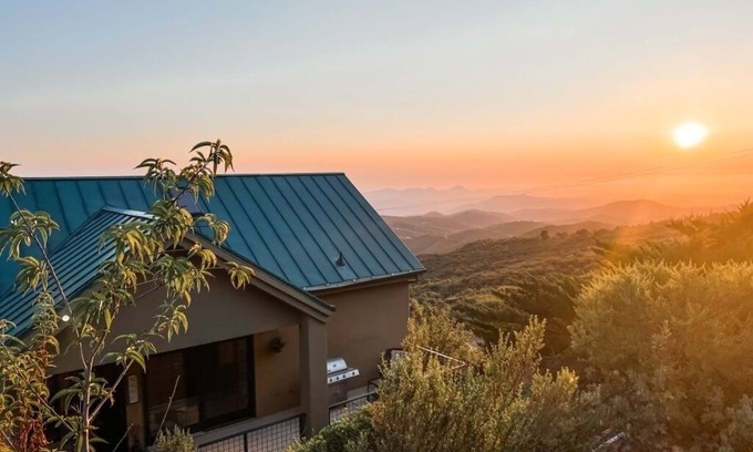 Julian House | 5 Min to Lake Cuyamaca-Julian-The Hidden Lakehouse with Stunning Views