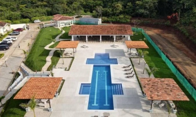 Villarreal Condo | 5 Min to Tamarindo Large Pool Condo 6 Guests