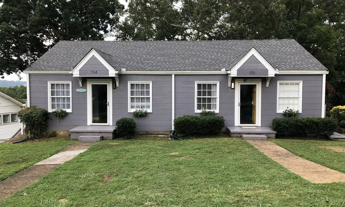 North Chattanooga Cottage | 5 Minutes from North Shore at Historic Riverview.n
