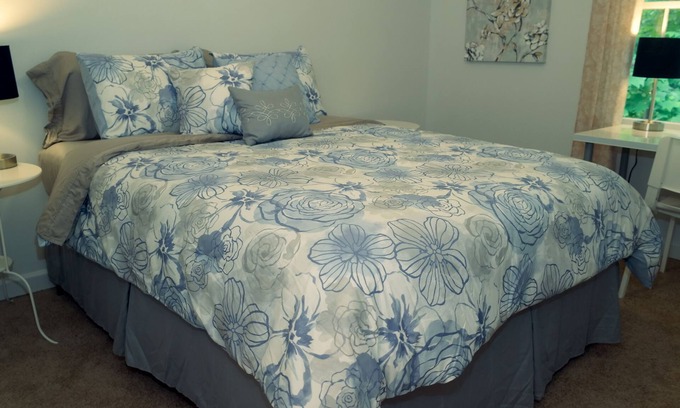 Piedmont Heights House | 5 Queen beds. Wifi, Laundry, Near Attractions