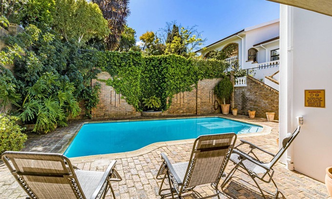 Somerset West House | 5 Rembrandt Guesthouse