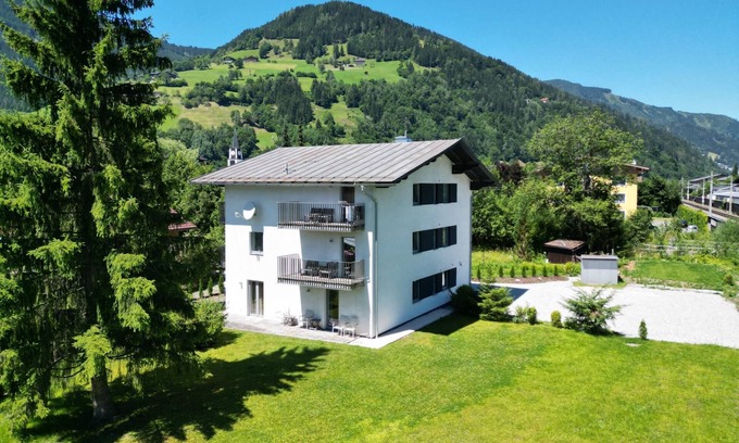 Schuttdorf Apartment | 5 Seasons House Zell am See - TOP 3 Summer Card