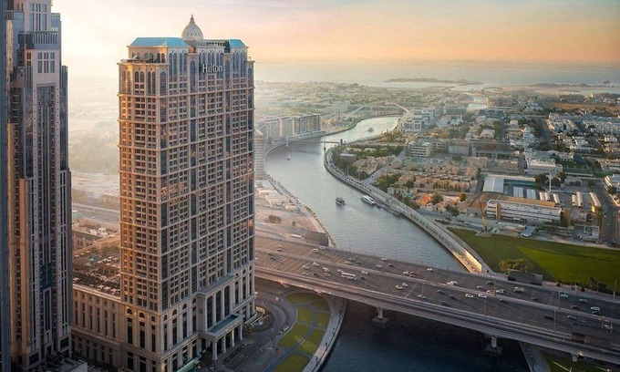 Sheikh Zayed Road Apartment | 5-Star 1-Bedroom Suite in Dubai with Gorgeous View of Dubai Water Canal