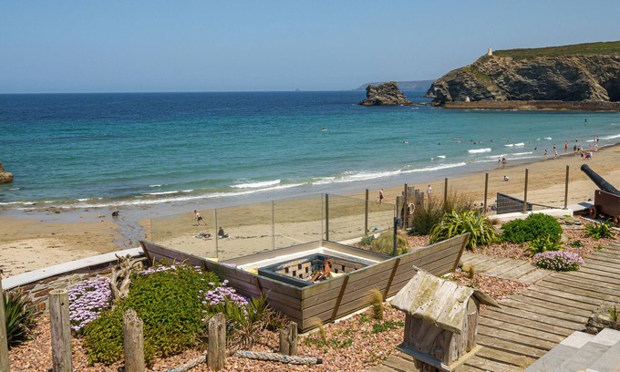 Portreath House | 5 Star Award Winning! Hot Tub & Sea View & Fire Pit & Cinema Den & Beach Access!