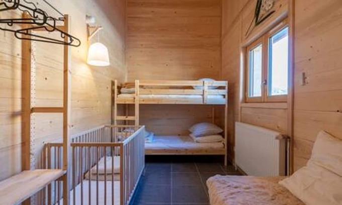 Notre-Dame-de-Bellecombe Ski Chalet | 5-star chalet with sauna and balneotherapy