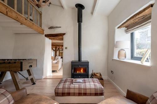 Kendal House | 5 star Lake District luxury, pet friendly, hot tub
