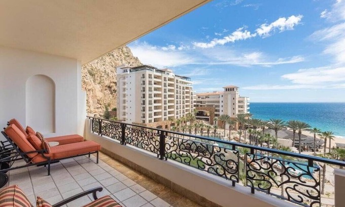 Marina Resort | 5 Star Luxury 2 Bedroom Presidential Suite at Grand Solmar Lands End