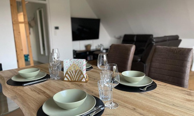 Reckenfeld Apartment | 5 Sterne Monteurwohnung, Ferienwohnung, mit Wallbox TOP Möbliert