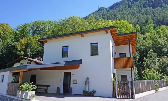 Ried im Oberinntal Apartment | 50 m² Apartment ∙ 1 bedroom ∙ 4 guests