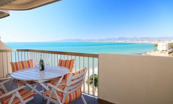 Salou City Centre Apartment | 50 m² Apartment ∙ 2 bedrooms ∙ 6 guests