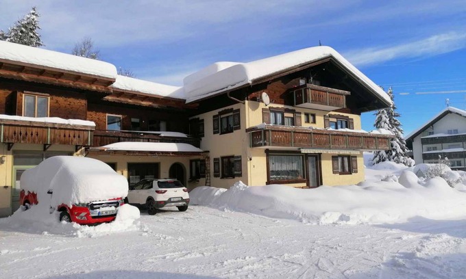 Immenstadt im Allgaeu Apartment | 50 m² Apartment ∙ 2 bedrooms ∙ 4 guests