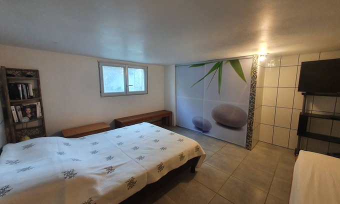Figari Apartment | 50 m2 basement apartment (ceiling height 1.80 m)