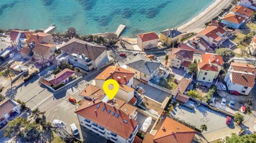 Baska Apartment | 50 Meter zum Kieselstrand