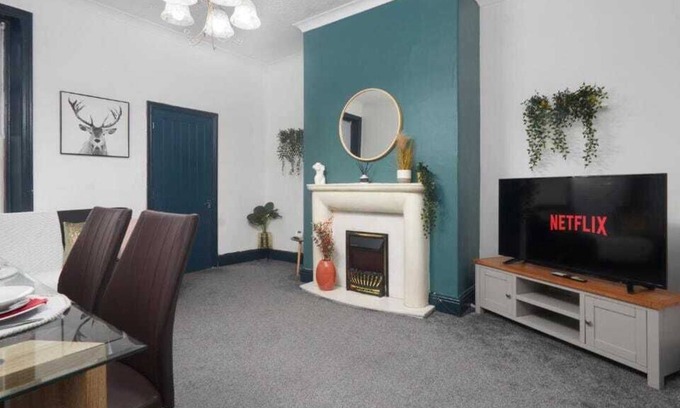 Wallsend Apartment | 50% off - Large 2 Bed - Great Location