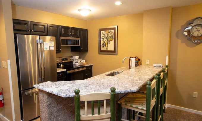 Ludlow Condo | 51 m² Condo ∙ 1 bedroom ∙ 4 guests