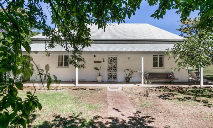 Wattle Flat House | 51 Wattle Flat Road