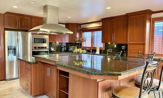 Oxnard Shores House | 5128M Mandalay Shores Pet Friendly Side Street